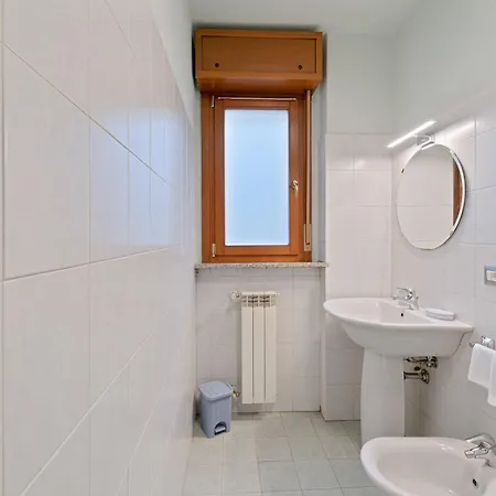 Bwr - With Terrace , Bartolini